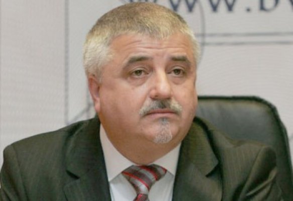 Acţionarii COMCM vor să îl dea în judecată pe Frăţilă